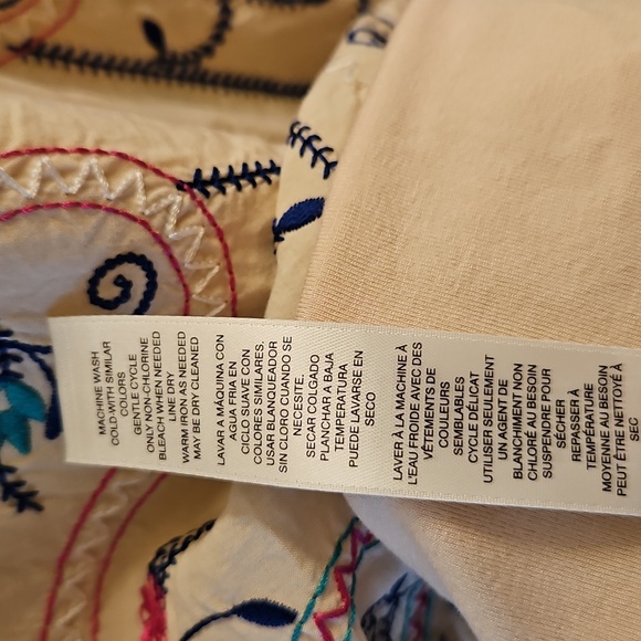 Chico’s Embroidered Tan Tiered Caftan Blouse, M/L, Boho, Floral, Festival - Picture 5 of 10